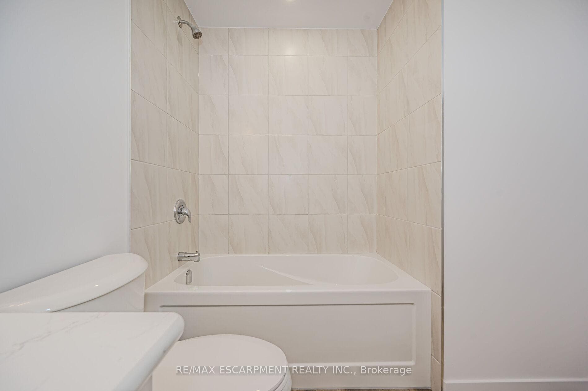 470 Dundas Street Unit 714 photo 17