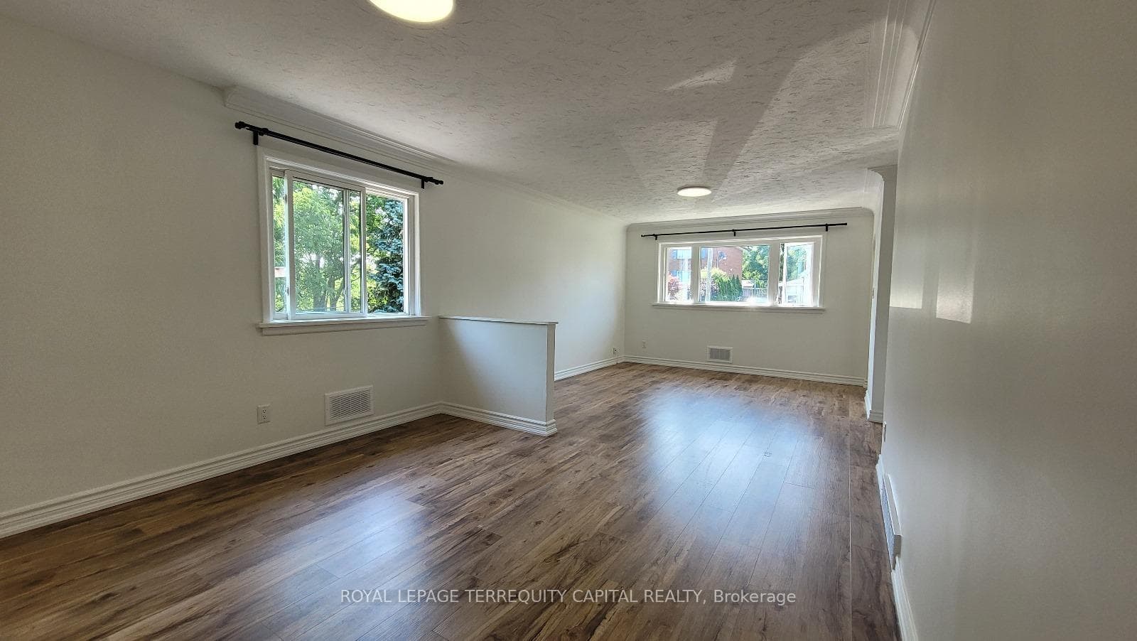 27 Fairburn Avenue Unit Main photo 6