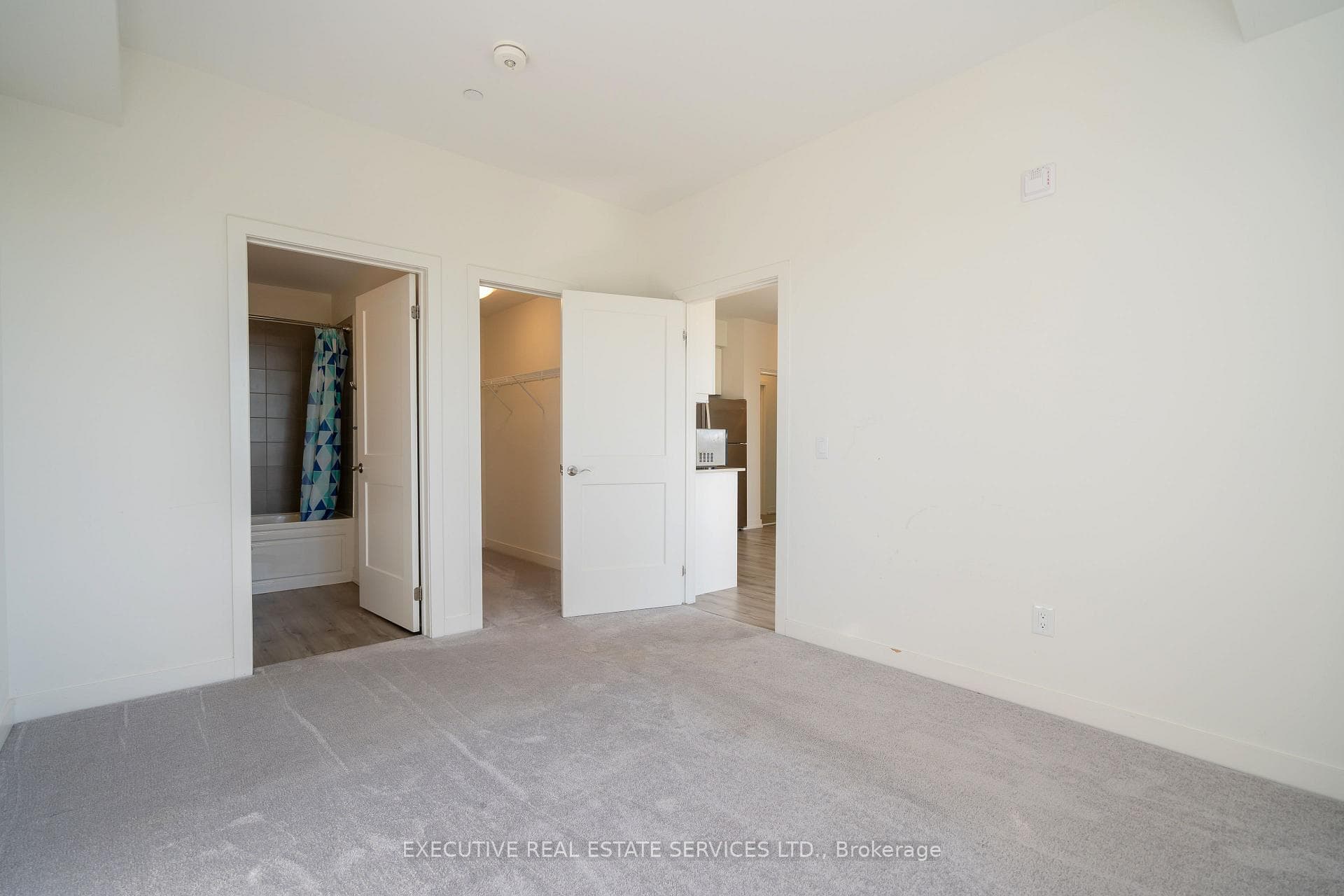 251 Northfield Drive Unit 322 photo 32
