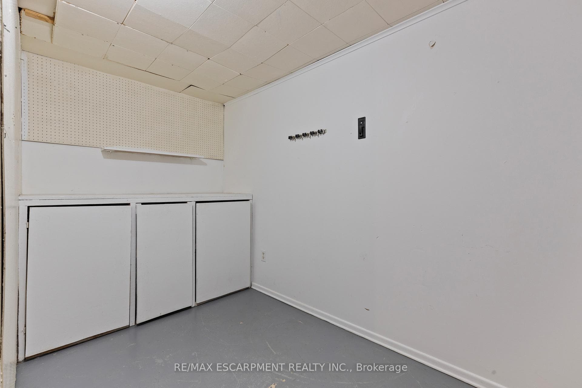 137 Brookfield Boulevard photo 39