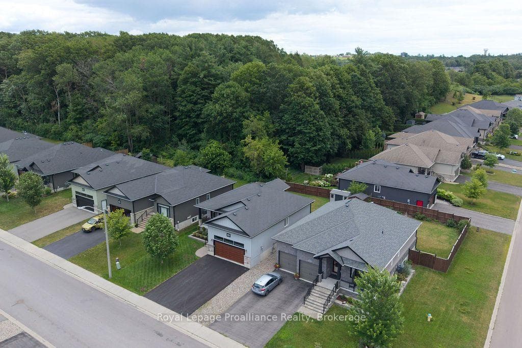 45 Ambrosia Terrace photo 50