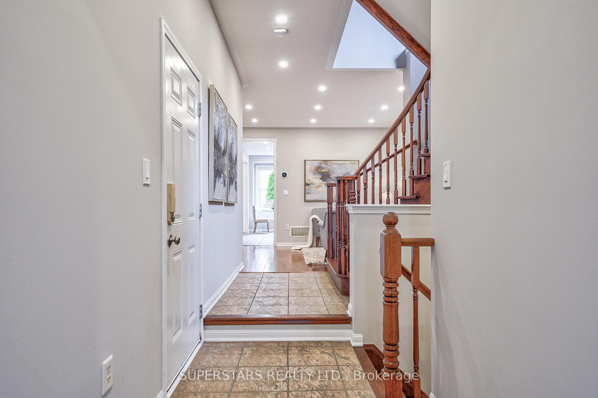 648 Sandiford Drive photo 5