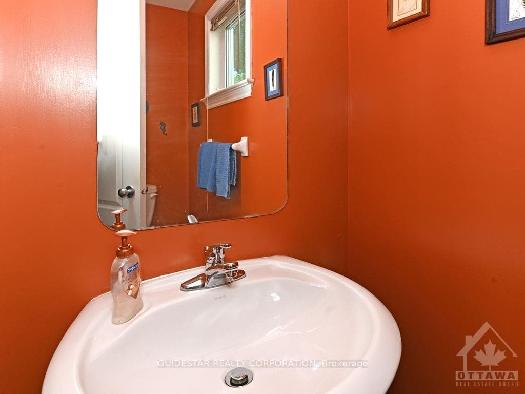 74 SELHURST Avenue photo 17