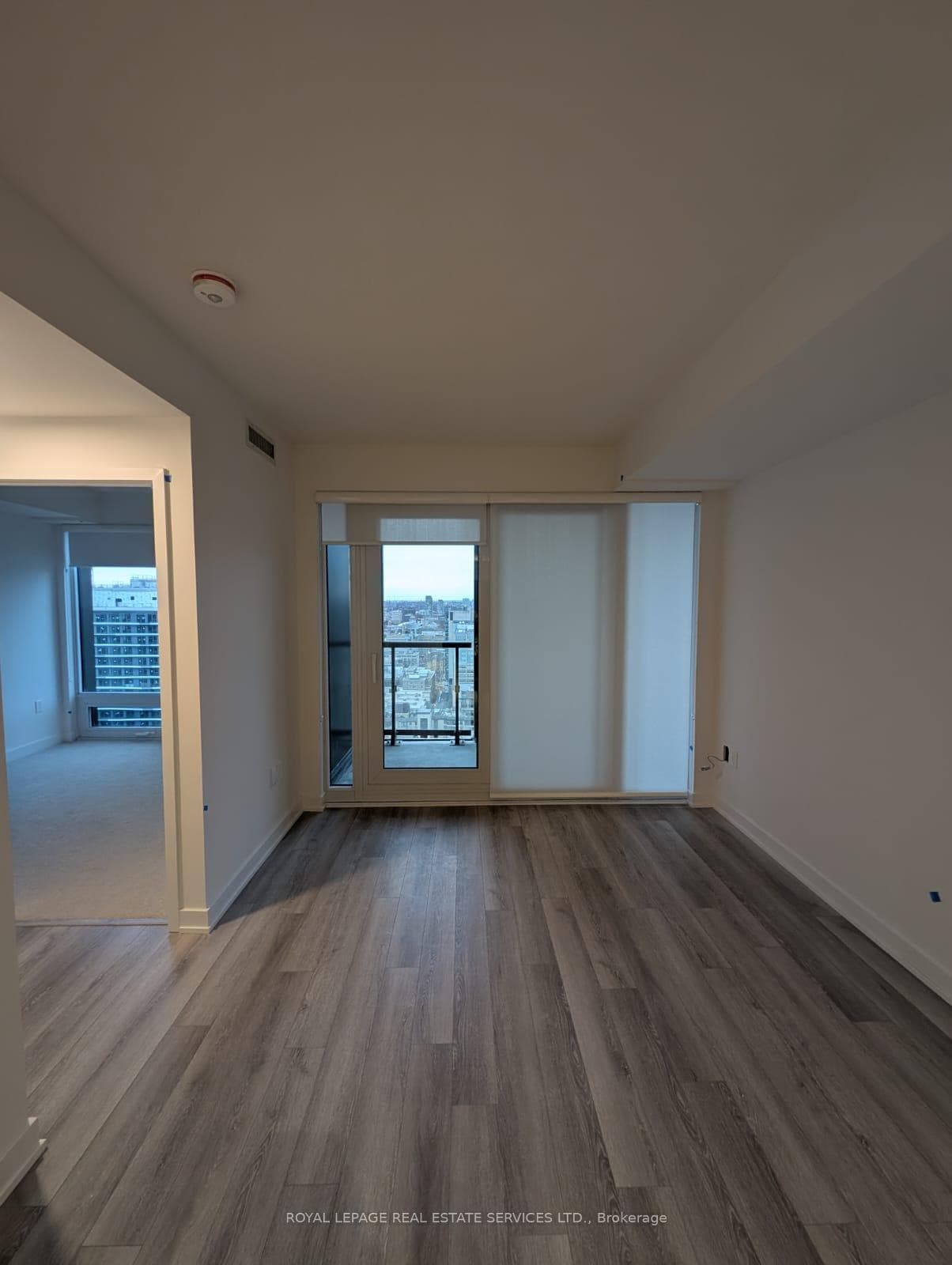 238 SIMCOE Street Unit 3501 photo 2