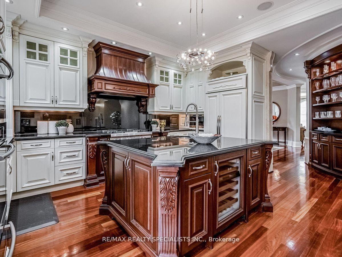 295 Belvenia Road photo 15