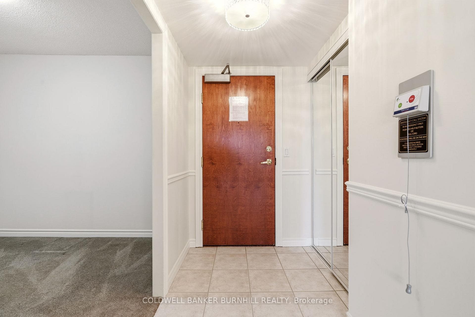 100 BURLOAK Drive Unit 1415 photo 4
