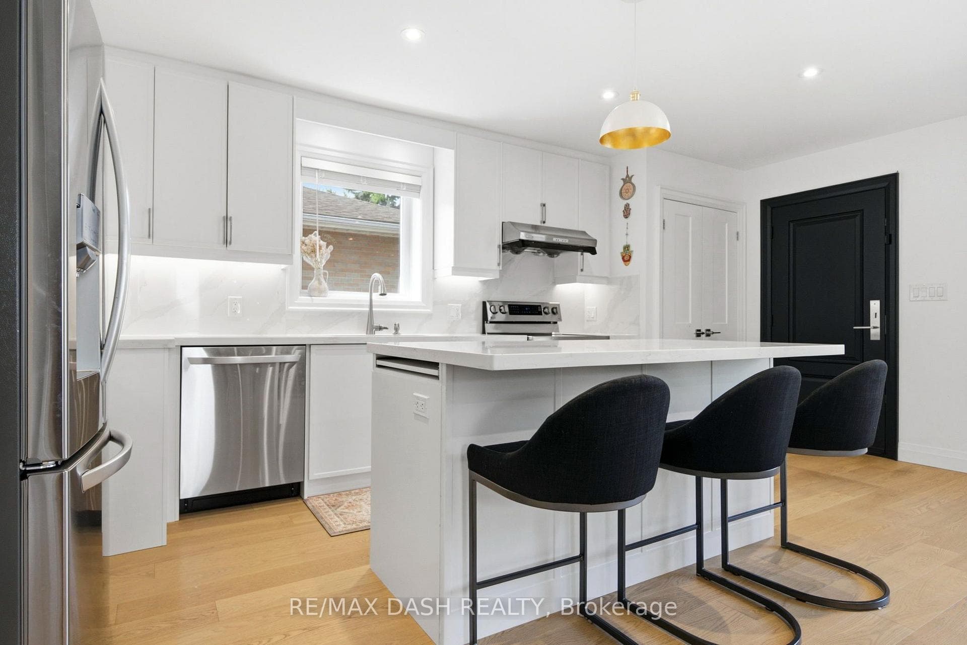 111 Gorman Park Road photo 10