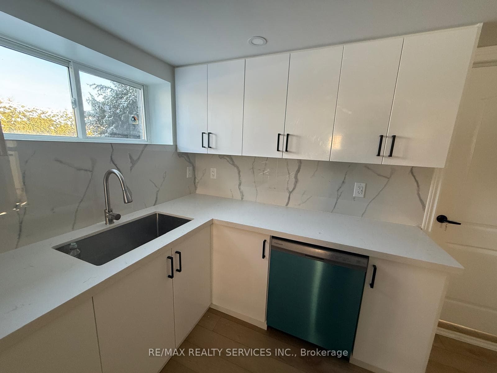234 Morden Road Unit Bsmt photo 7