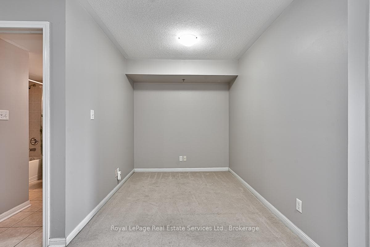 Den/Dining Area