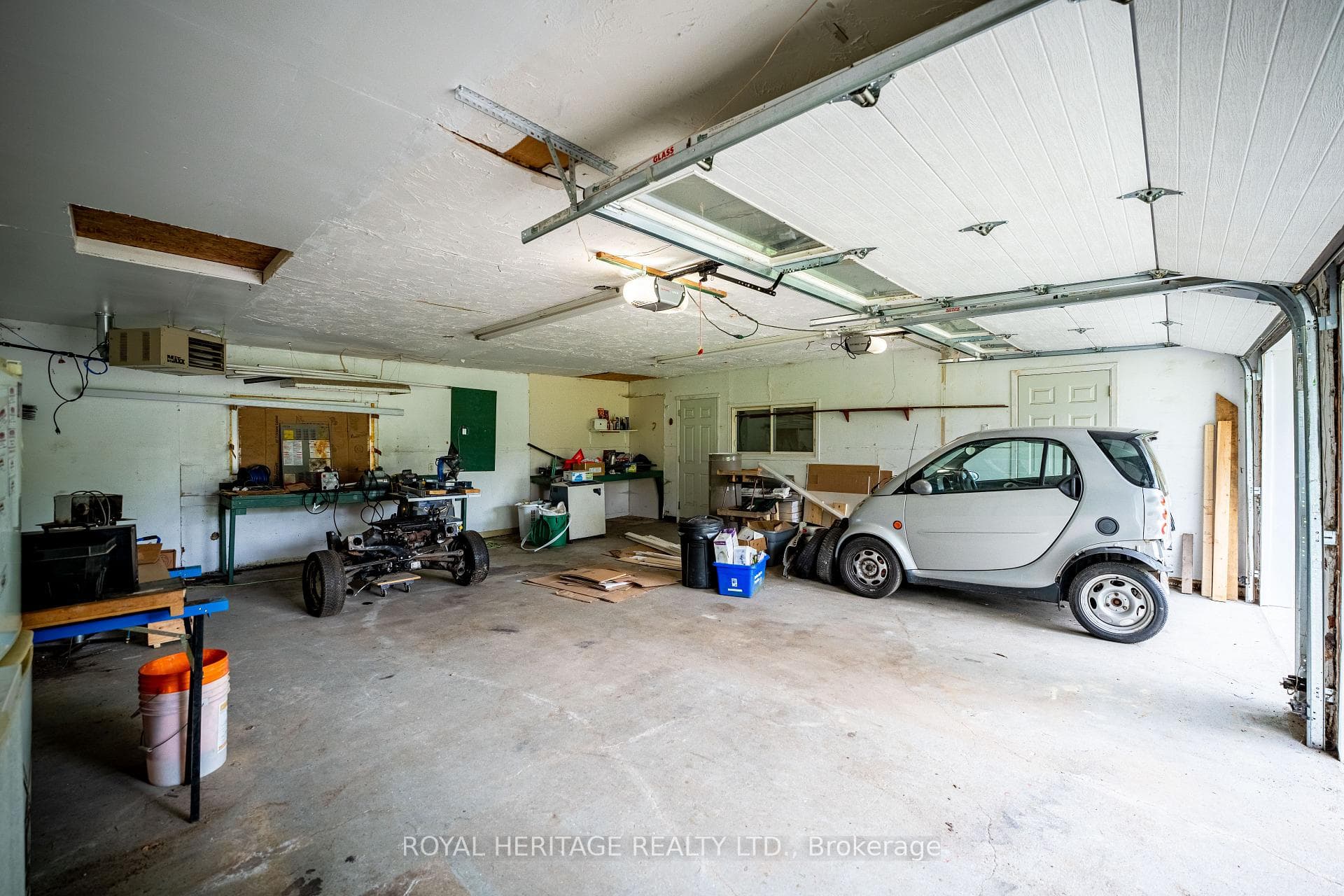 2/3 Garage