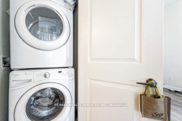 5025 Four Springs Avenue Unit 1806 photo 11