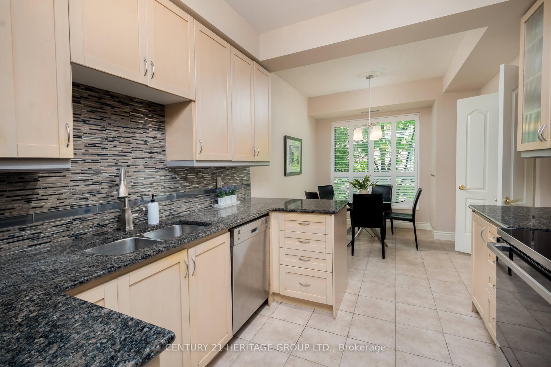 11 William Carson Crescent Unit 306 photo 9