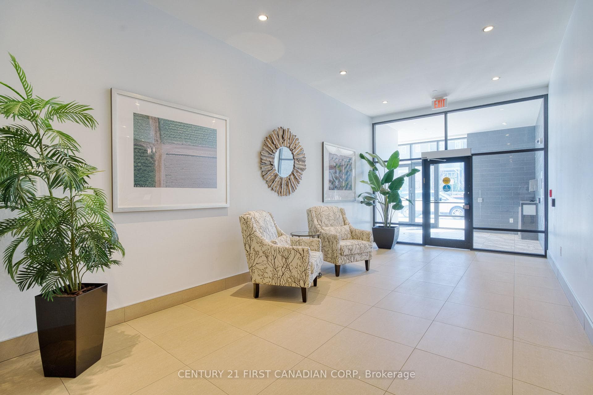 240 Villagewalk Boulevard Unit 812 photo 43