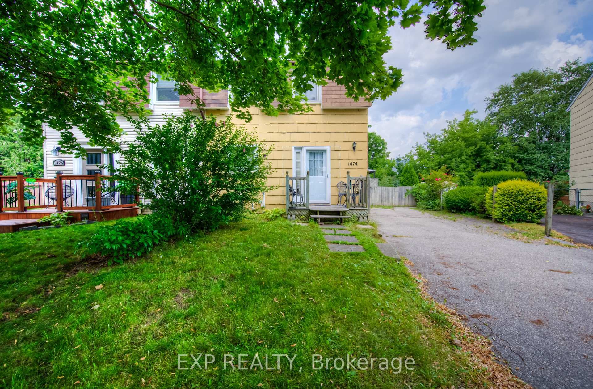1474 Wildren Place photo 2
