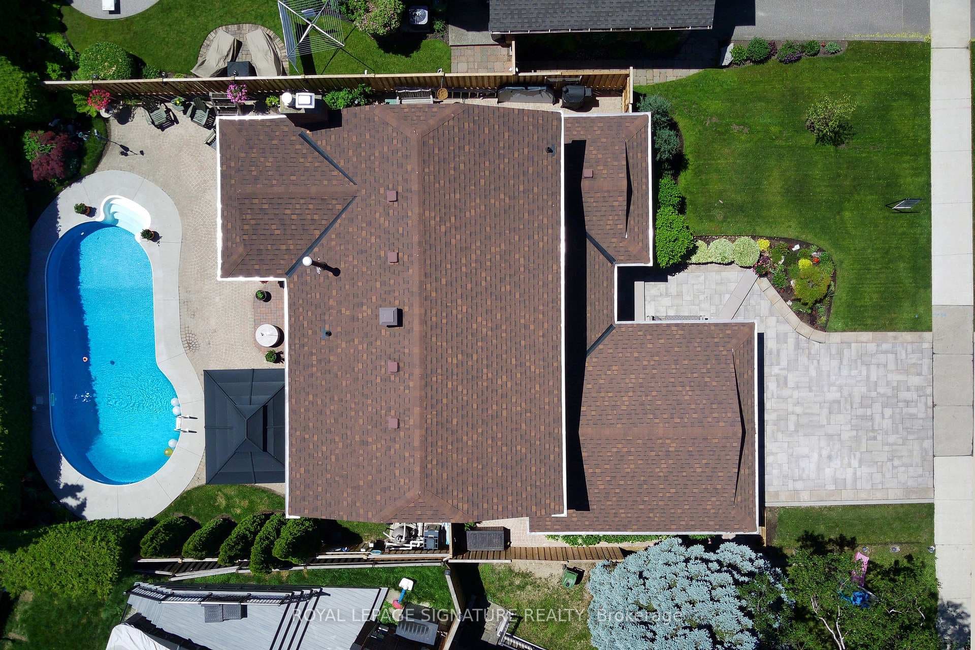 72 Acheson Boulevard photo 31