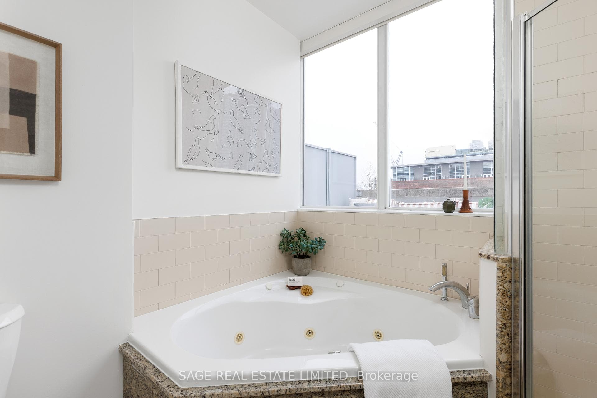 1005 King Street Unit 332 photo 31