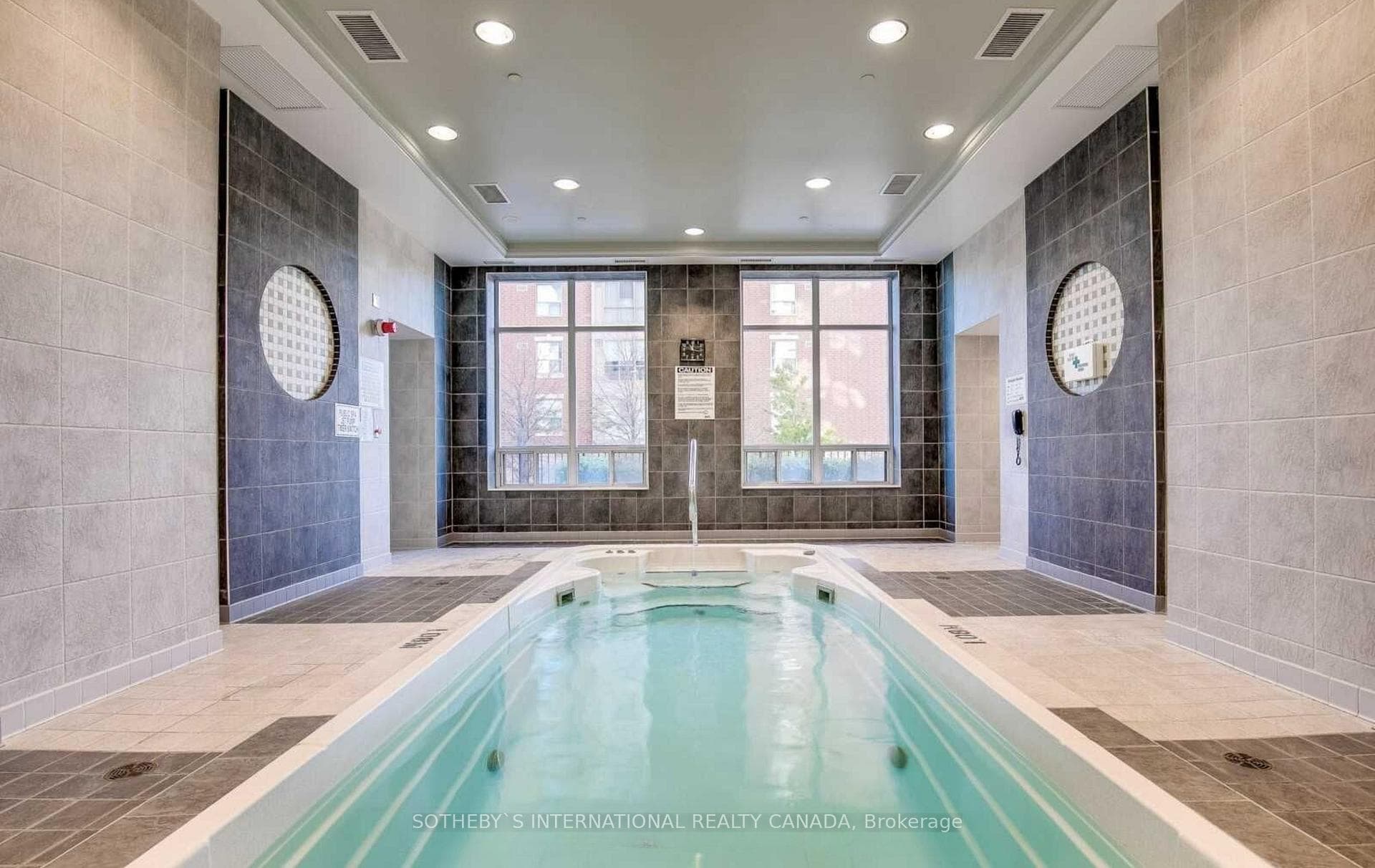 55 Strathaven Drive Unit 1611 photo 24