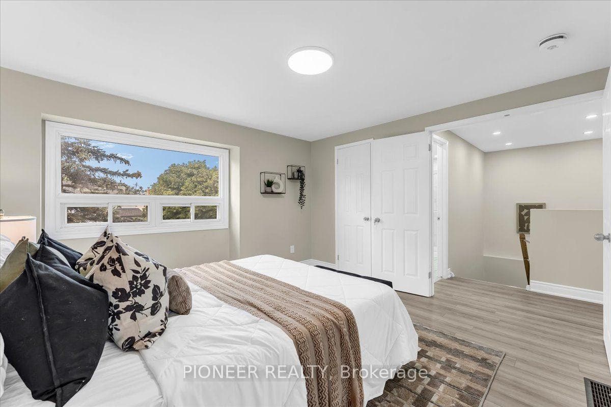22 Wolverton Crescent photo 21