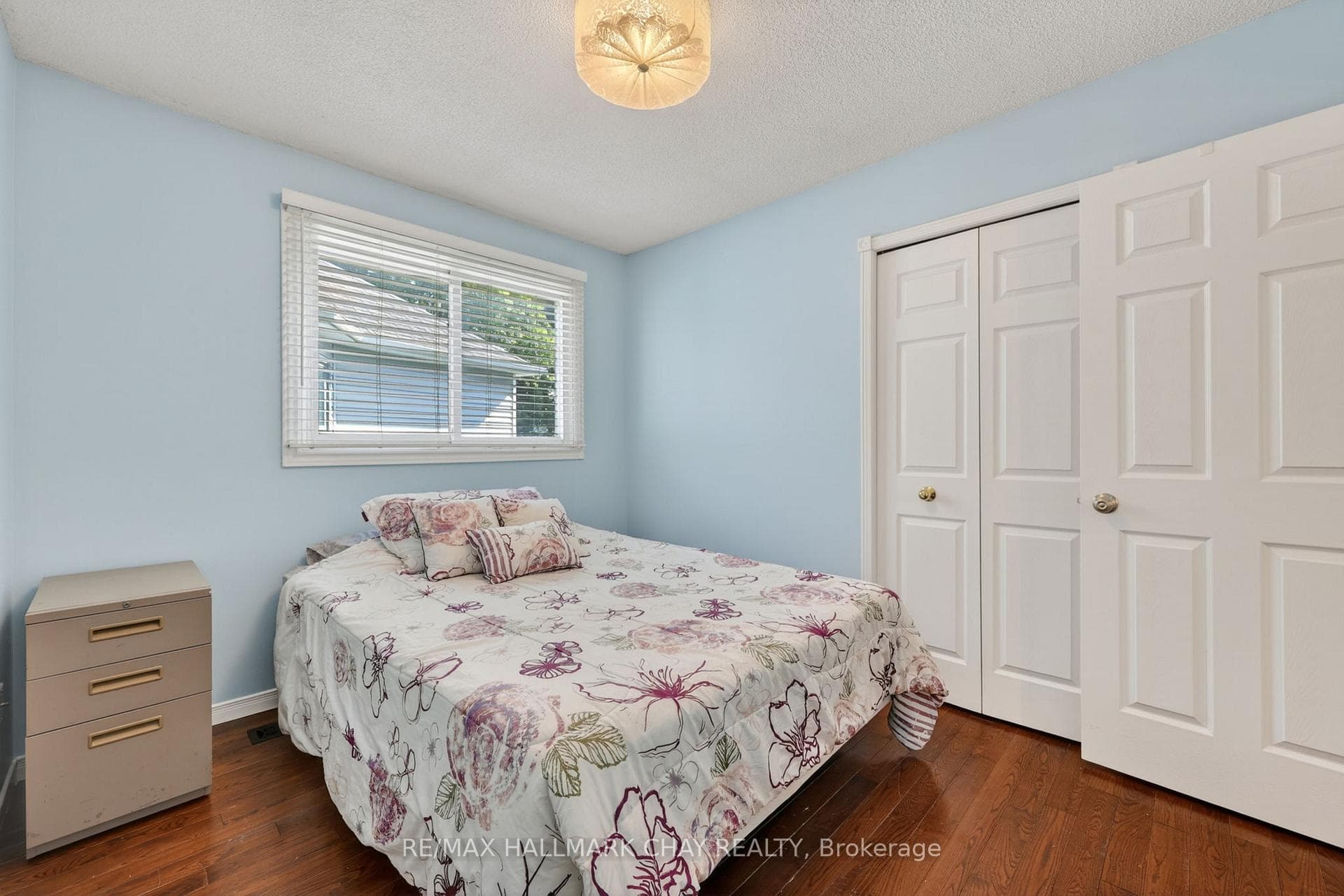 1885 Applewood Avenue photo 26
