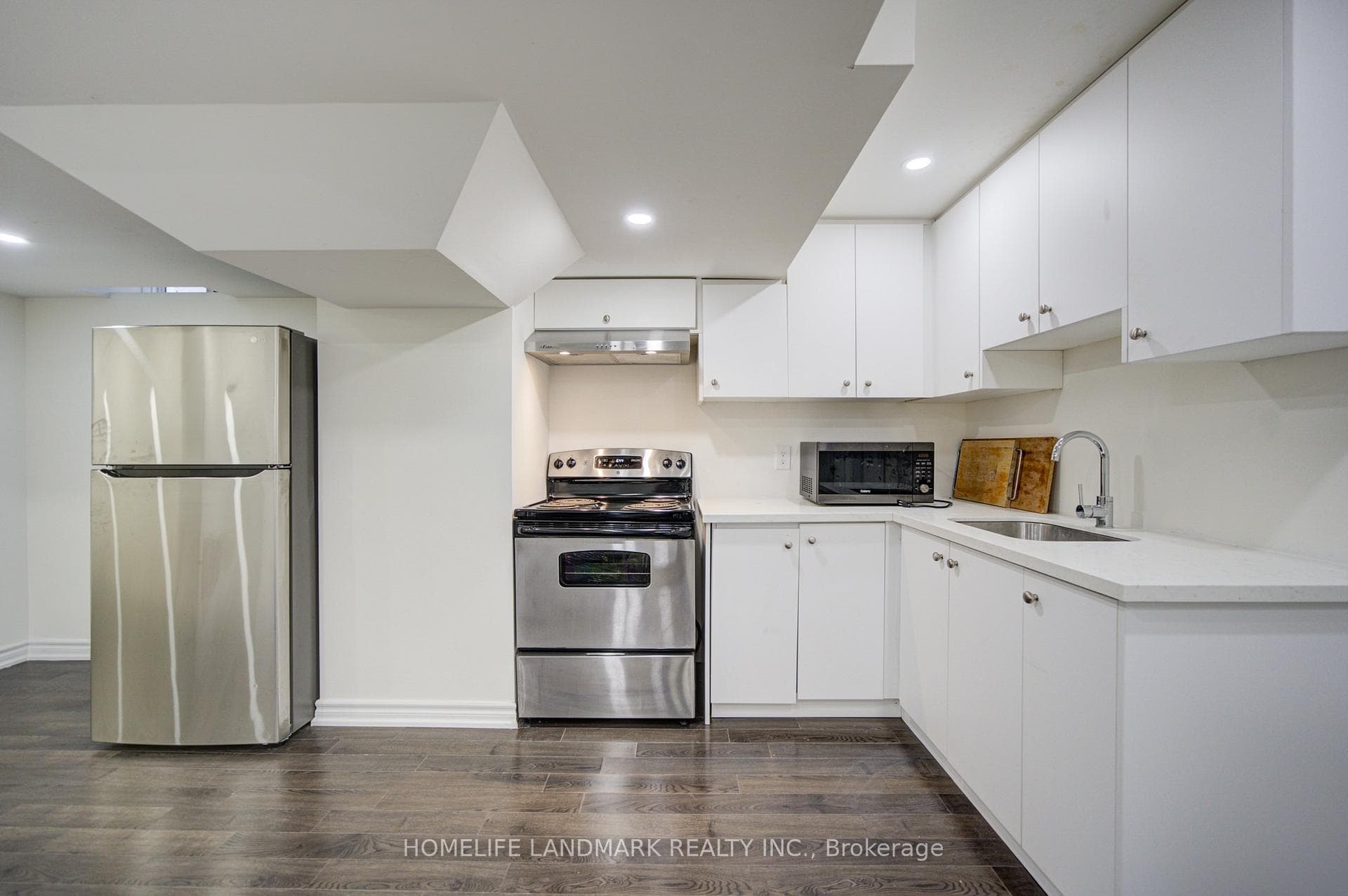 77 McCague Avenue photo 42