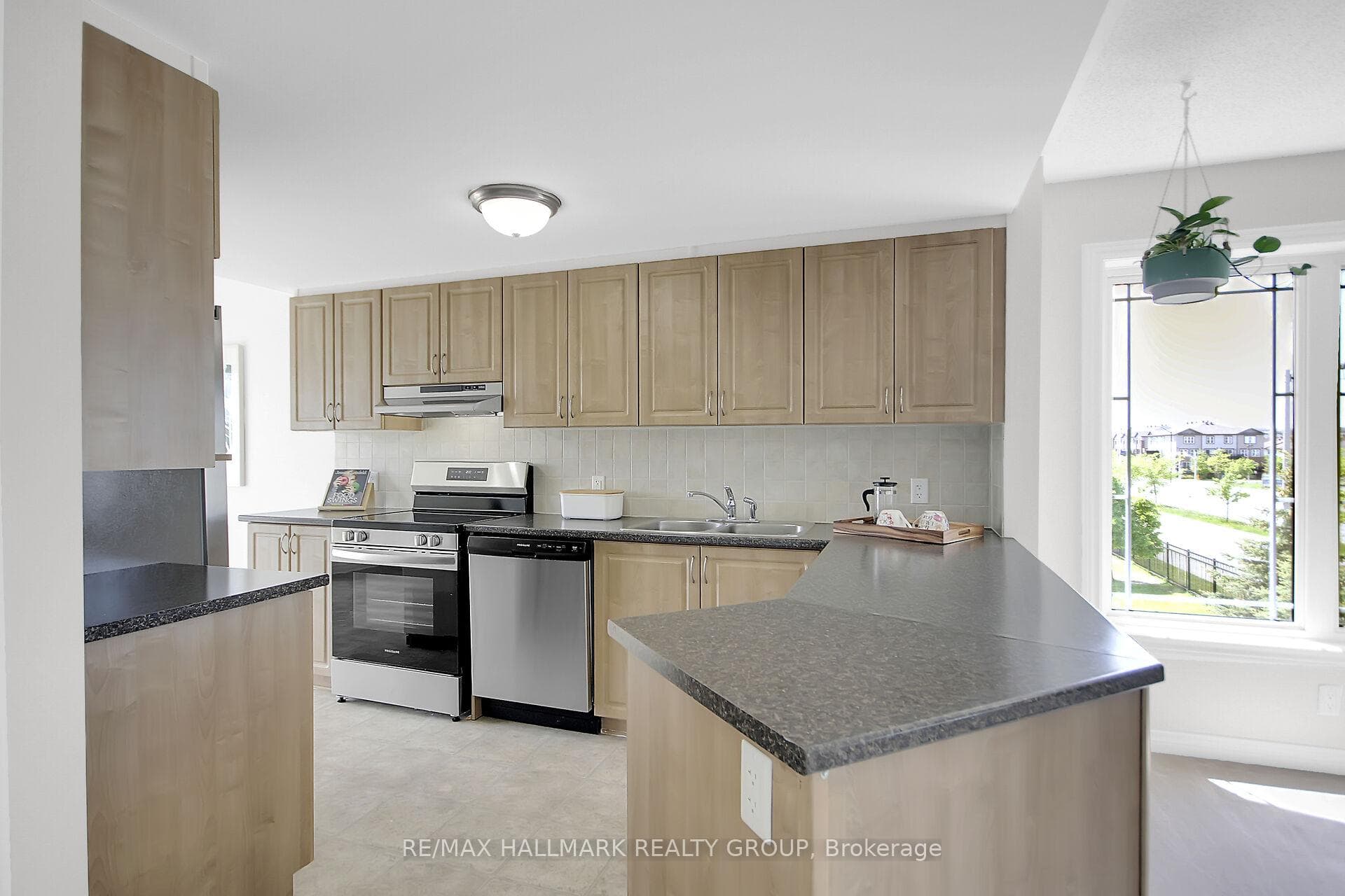 674B Chapman Mills Drive Unit 60 photo 16