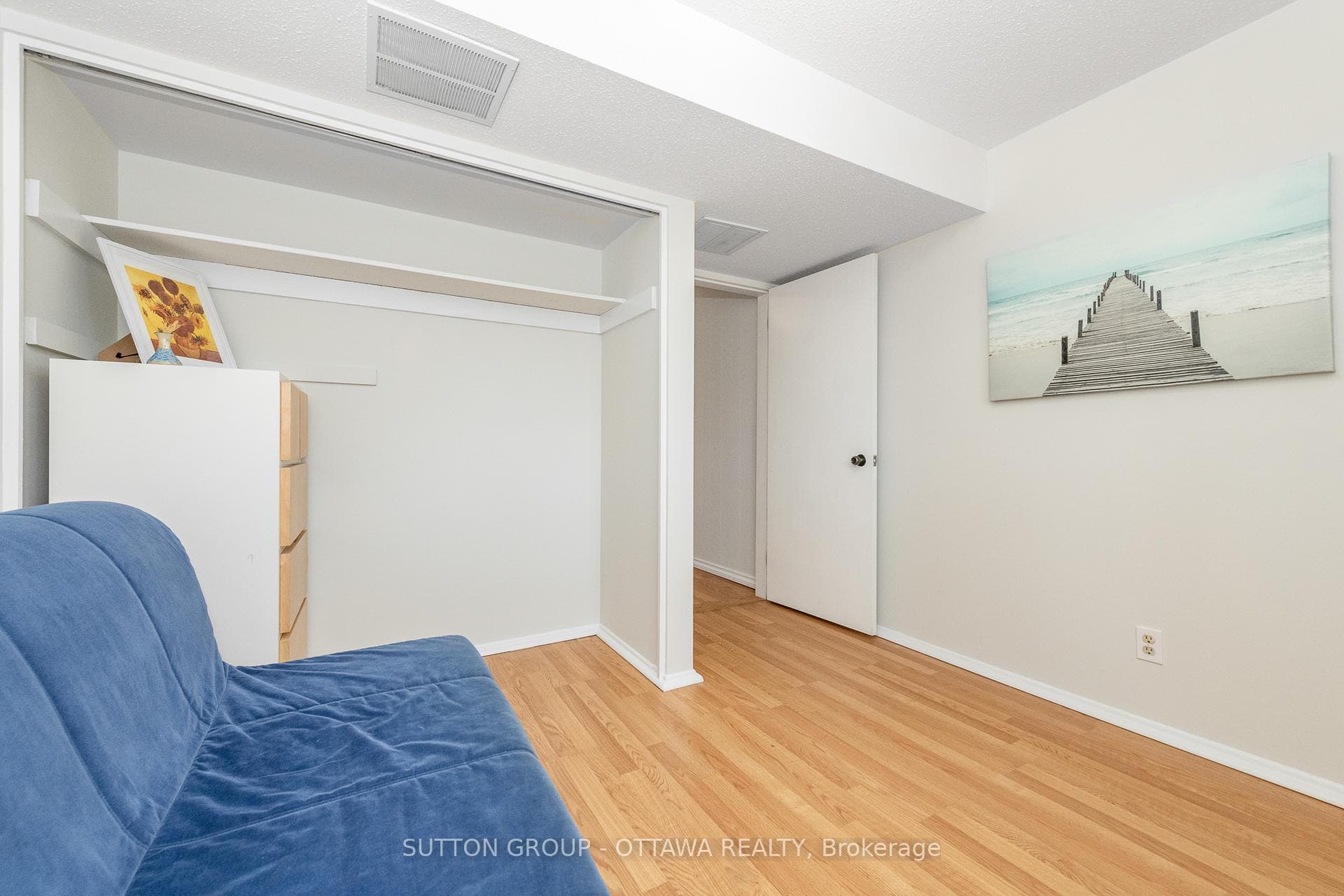 lower split level bedroom /den to family area