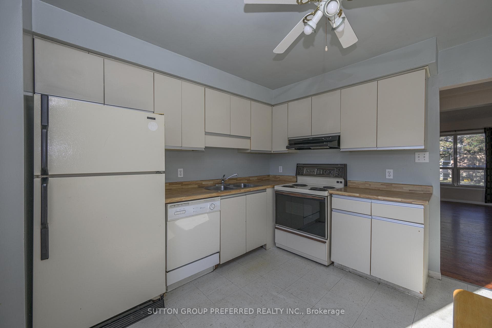 595 THIRD Street Unit 26 photo 14