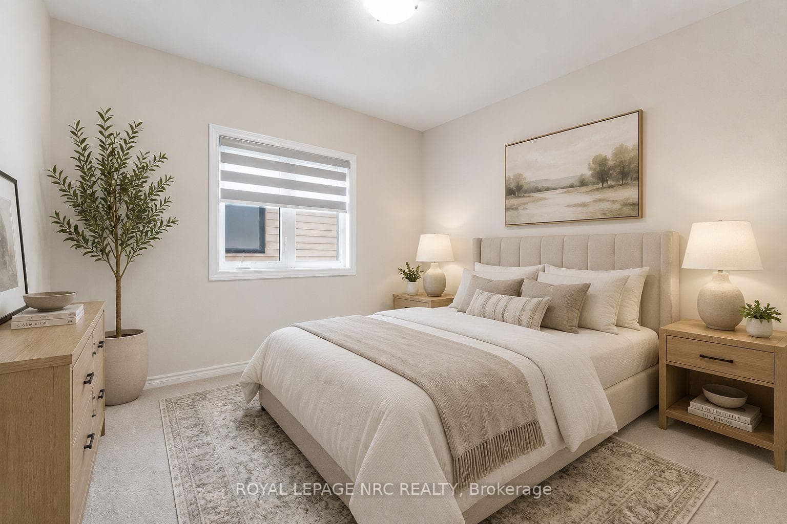 12 Swan Avenue photo 33