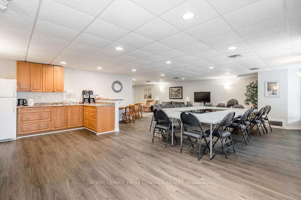 486 Laclie Street Unit 213 photo 26