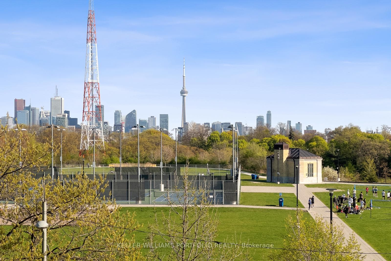 6 Parkwood Avenue Unit 310 photo 36