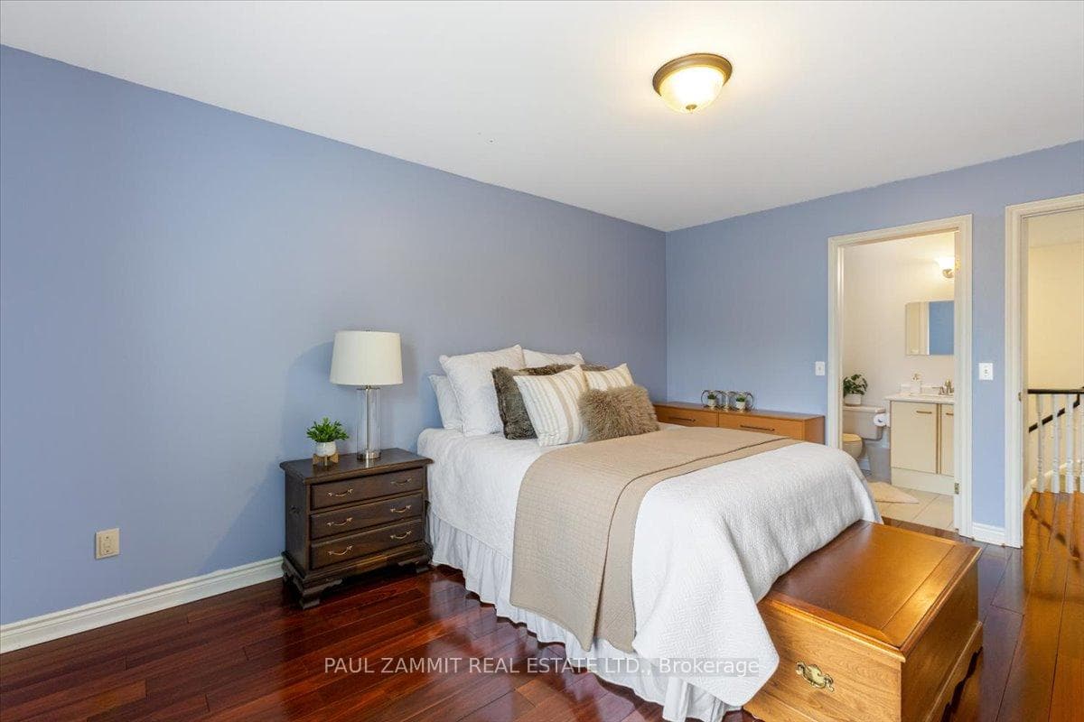 1 Wetherby Circle photo 22