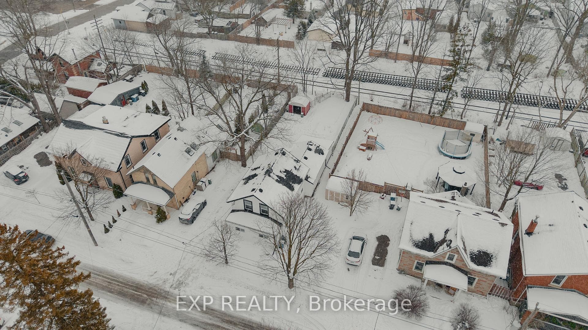 18 Foster Avenue photo 33