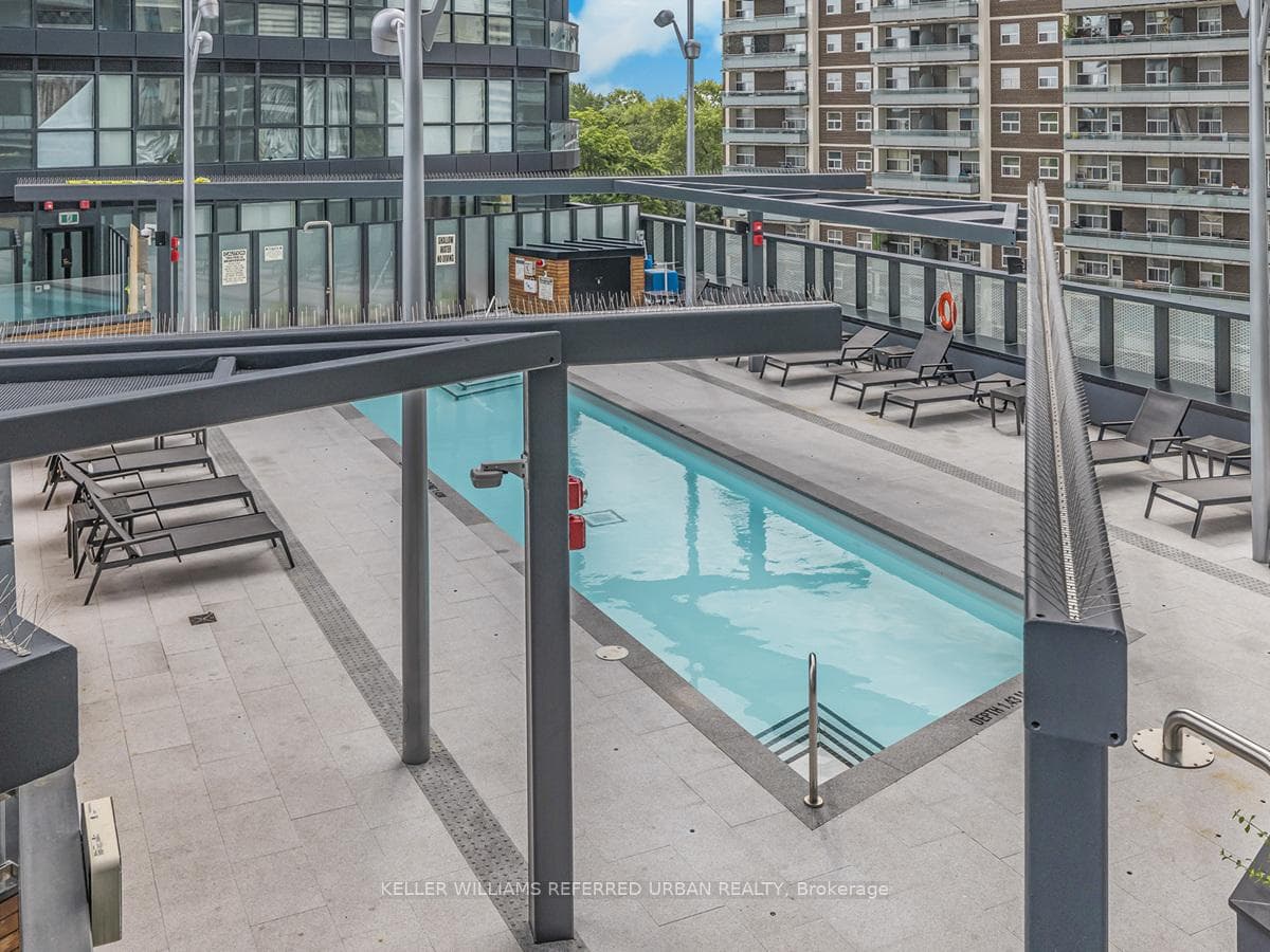 575 Bloor Street Unit 605 photo 18