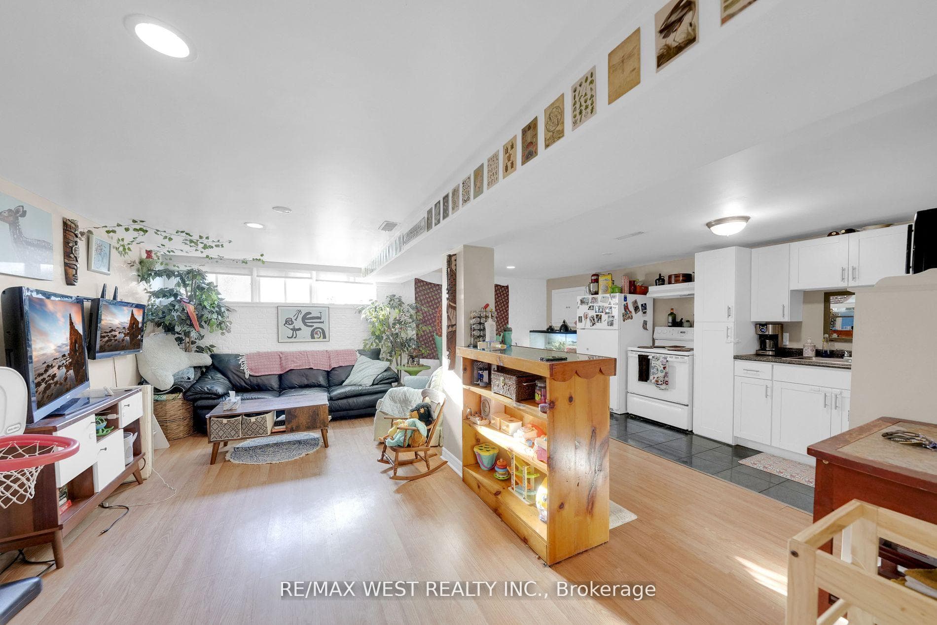 69 Harrison Drive photo 21