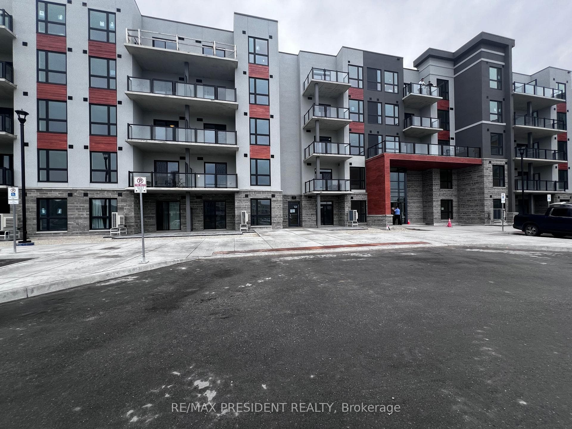 4 Kimberly Lane Unit 206 photo 1