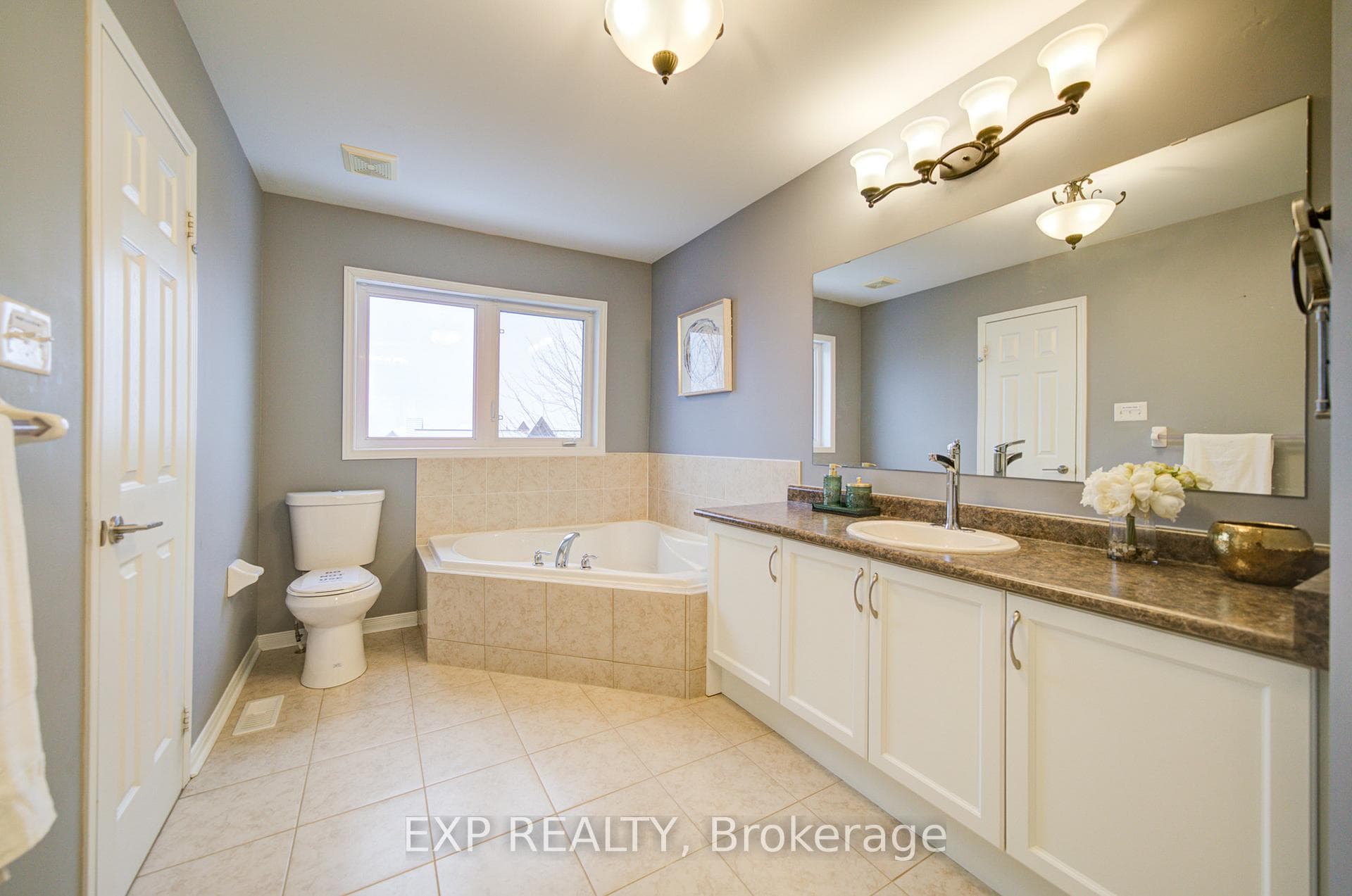 21 Westcliffe Crescent photo 26