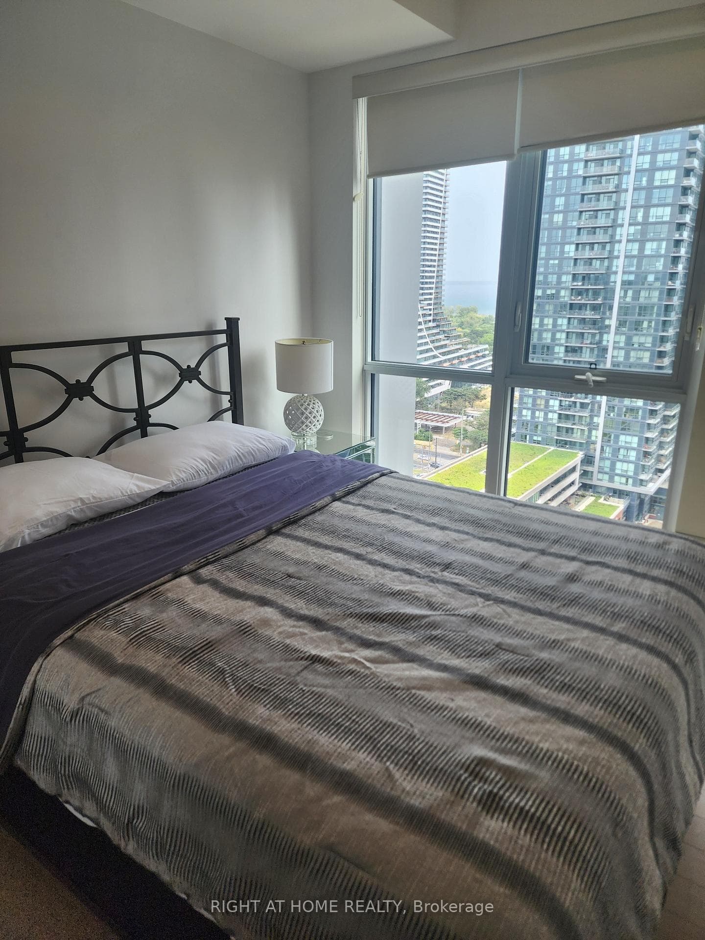 10 Park Lawn Road Unit 2001 photo 18