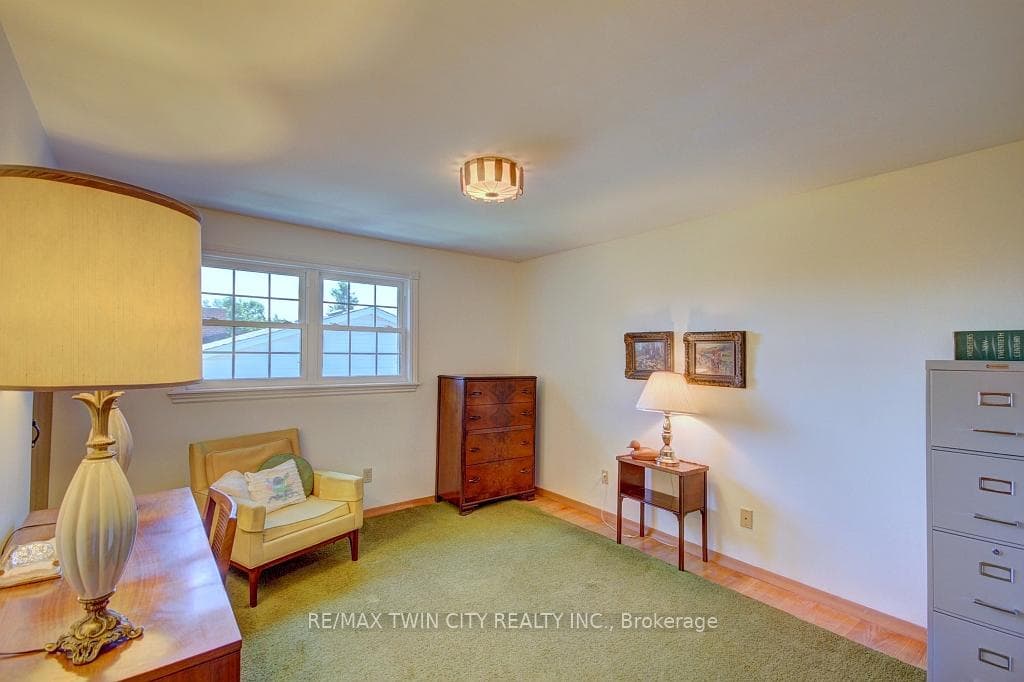 172 Forest Glen Crescent photo 31