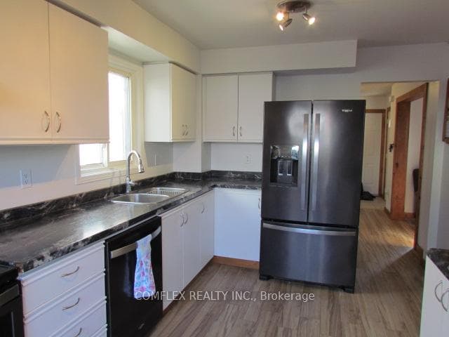 12 Flaxman Avenue photo 6