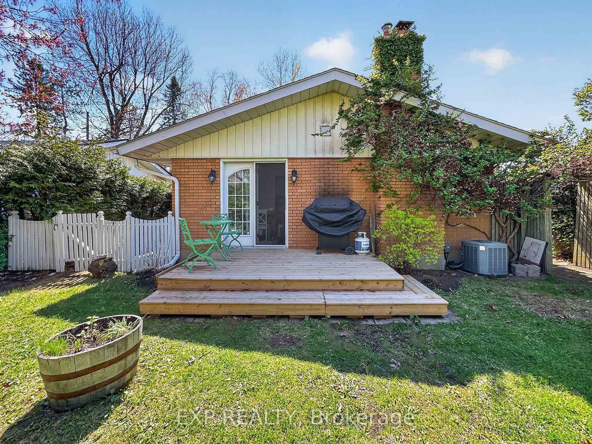 728 Fielding Drive photo 14