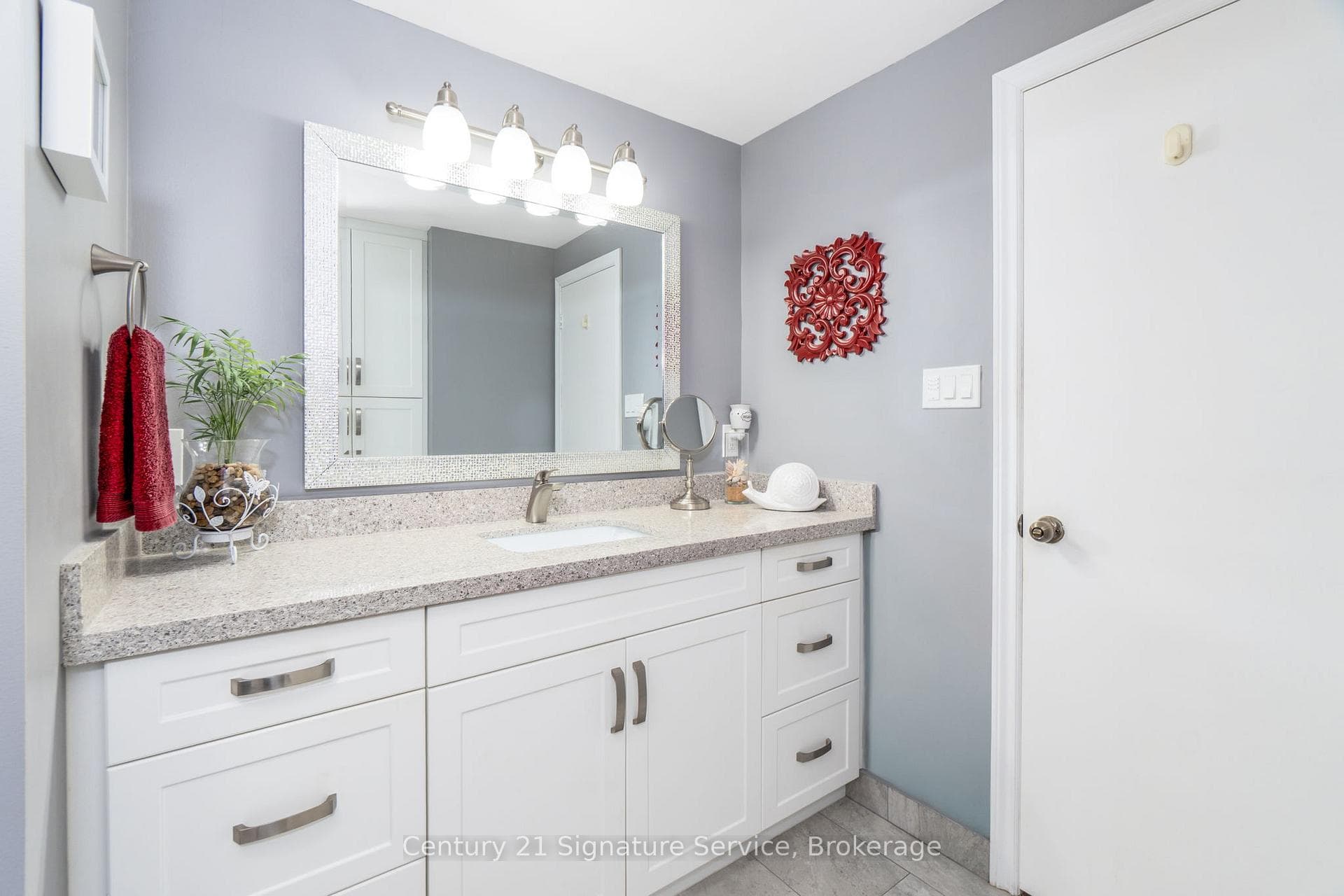 854 Forestwood Drive photo 15