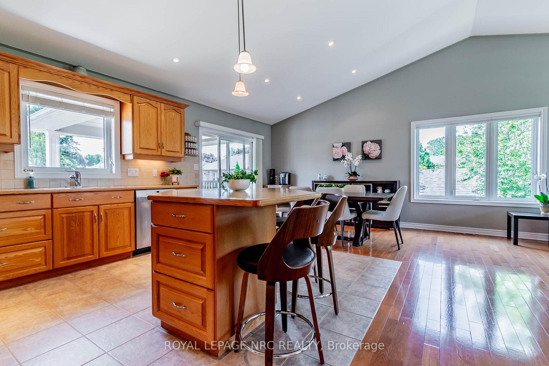 64 Sandra Drive photo 11