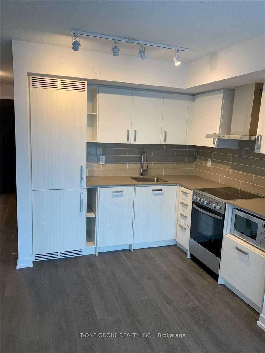 125 Redpath Ave Avenue Unit 2907 photo 4