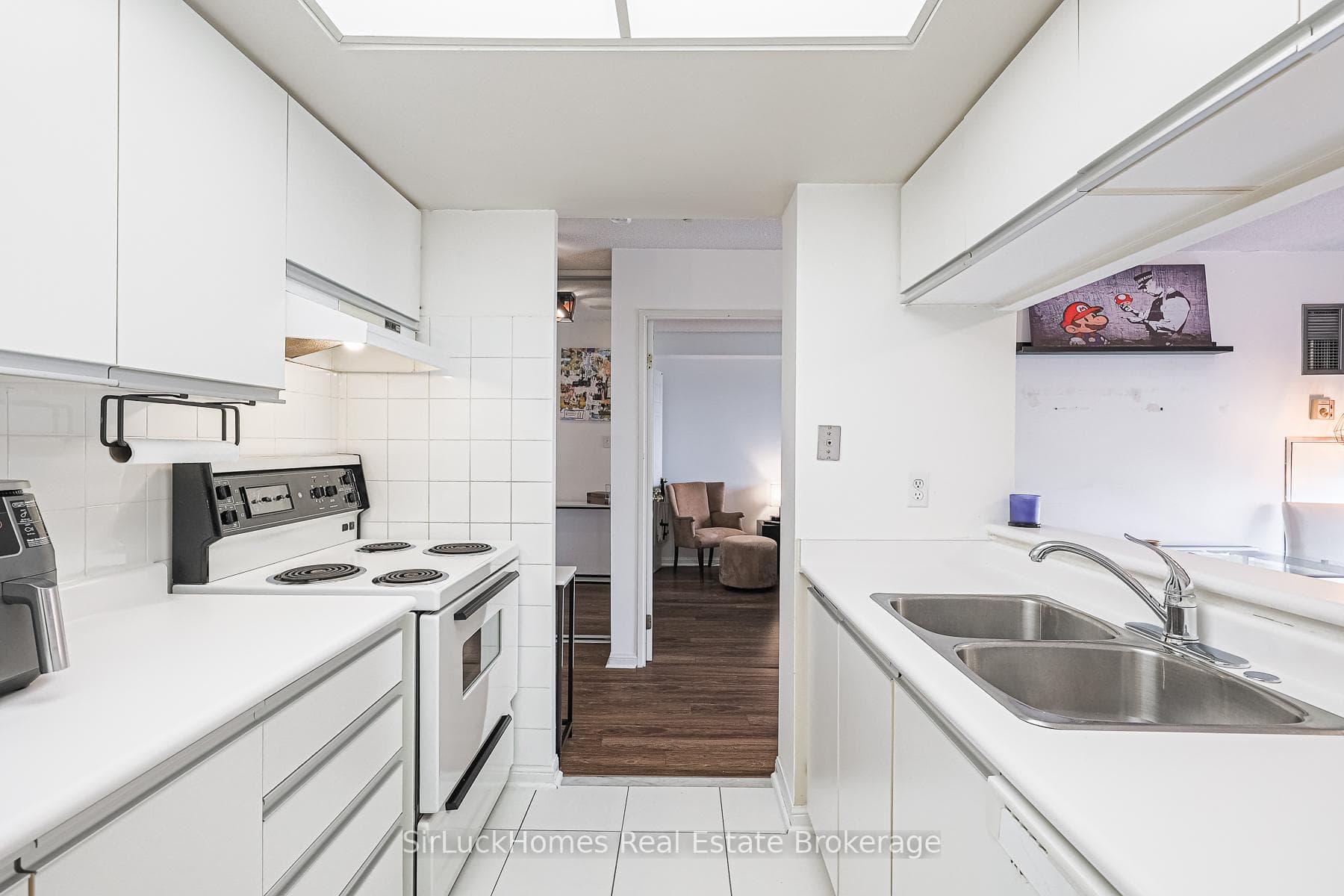 101 Subway Crescent Unit 207 photo 18