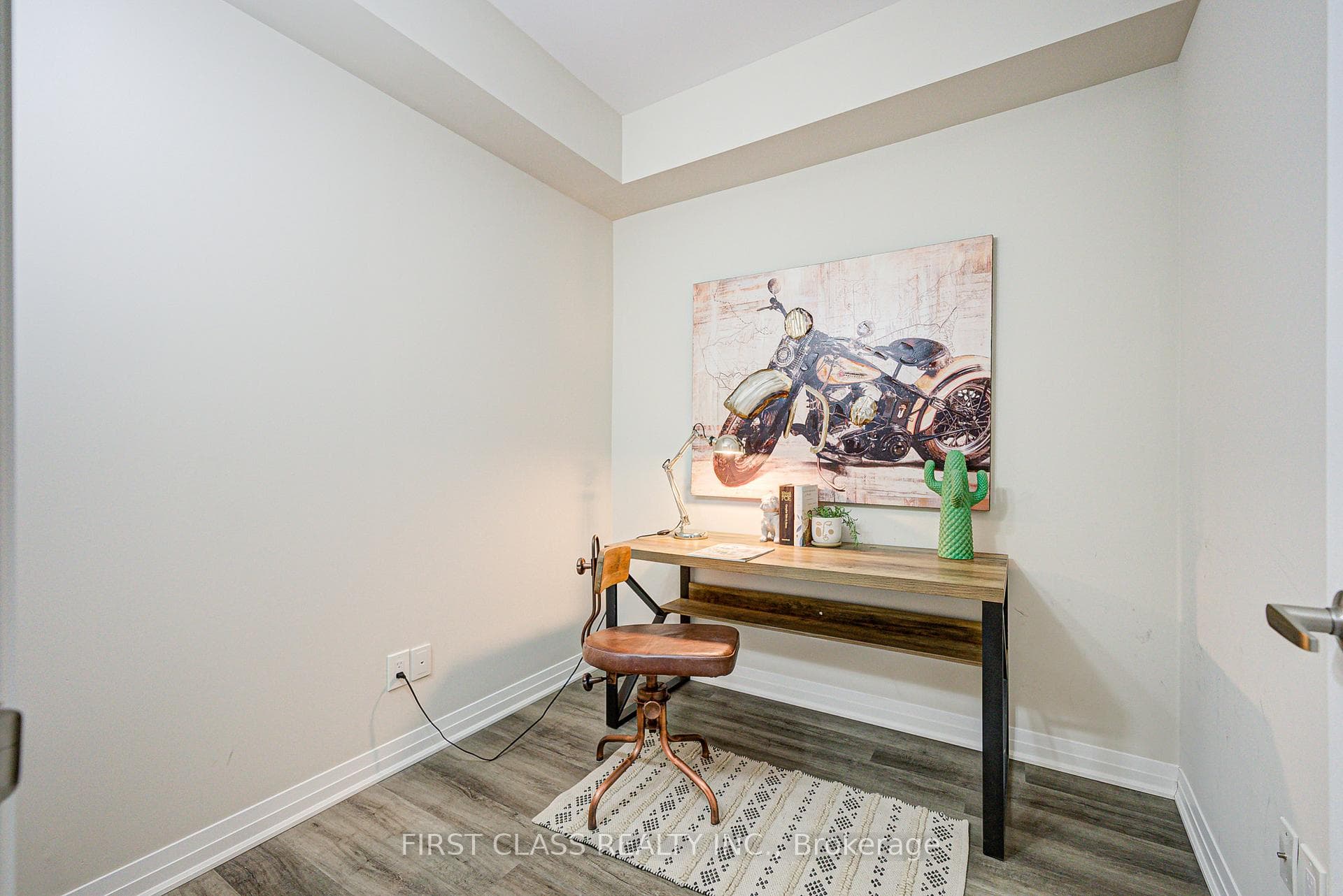 610 Farmstead Drive Unit 610 photo 12