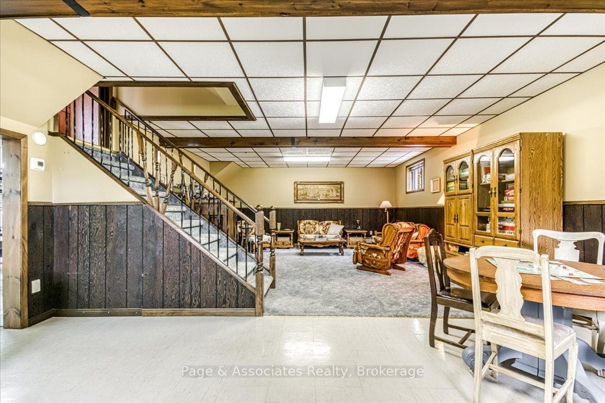 1688 Richard Street photo 31