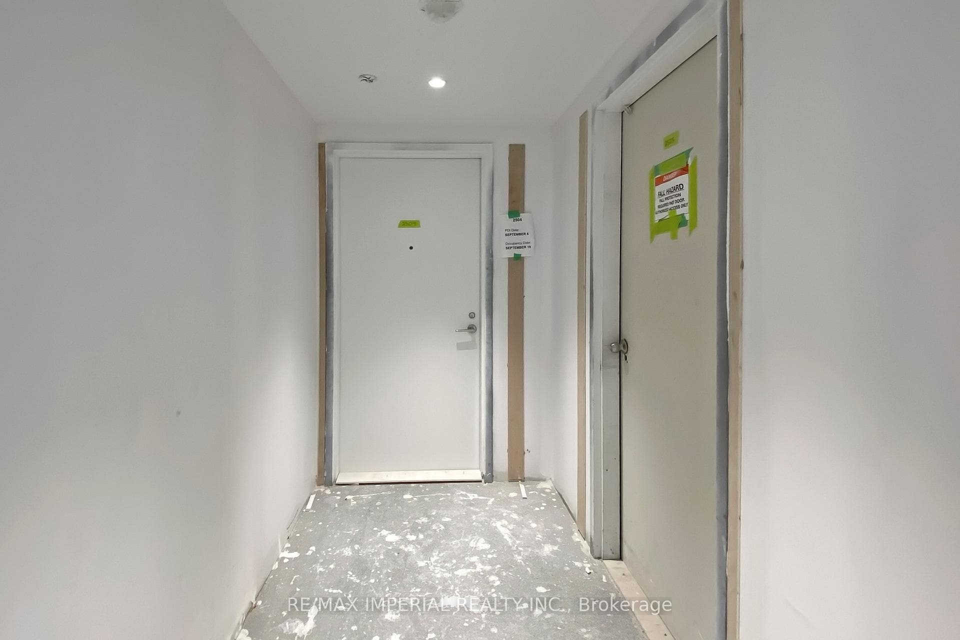 238 Simcoe Street Unit 2504 photo 34