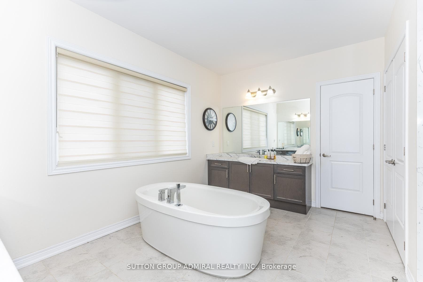 30 Albert Spencer Avenue photo 26