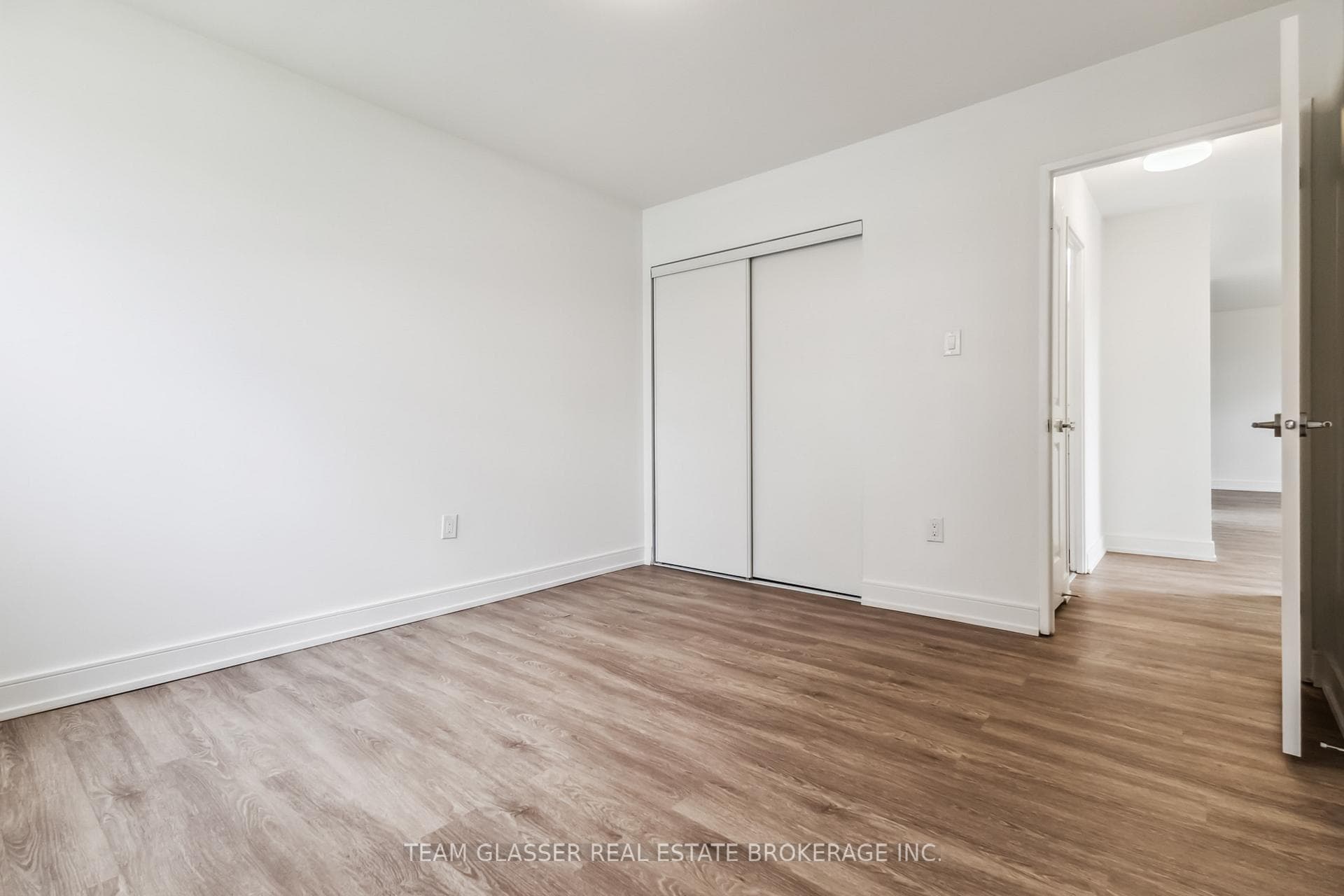 1570 Adelaide Street Unit 221 photo 16