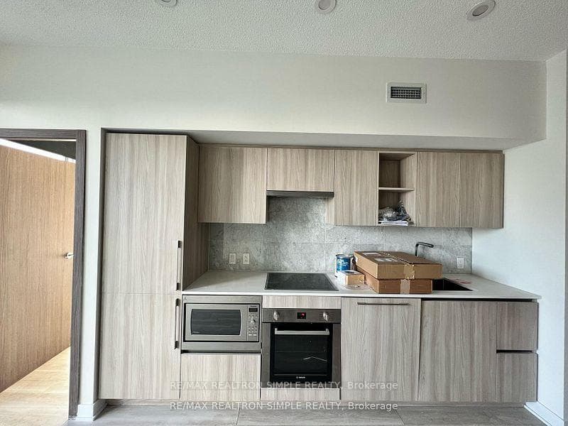 19 Bathurst Street Unit 2502 photo 3